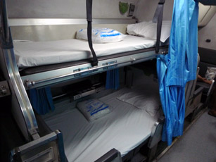 Thailand-2nd-sleeper-beds